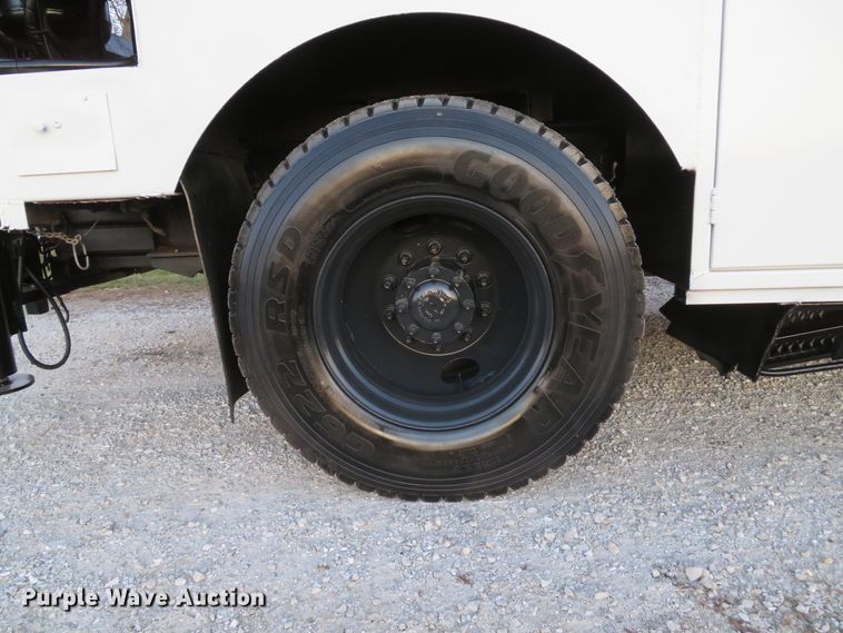 image for item DH1741 2007 Sterling L-Line service truck