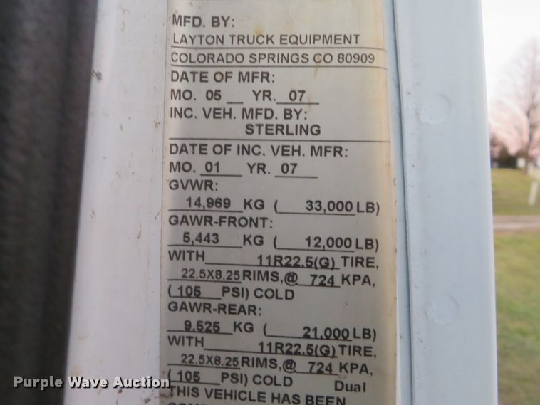 image for item DH1741 2007 Sterling L-Line service truck