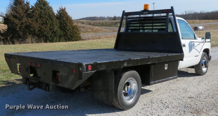 image for item DH1744 2000 Chevrolet C3500 flatbed pickup truck