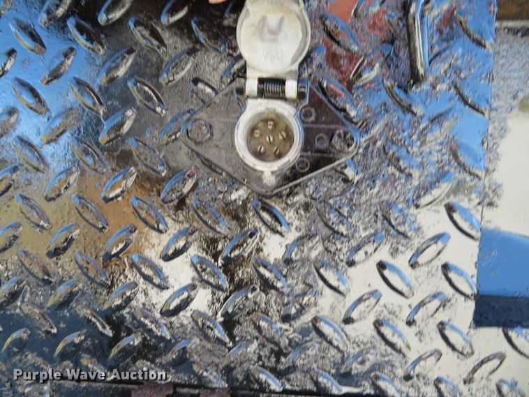 image for item DH1744 2000 Chevrolet C3500 flatbed pickup truck