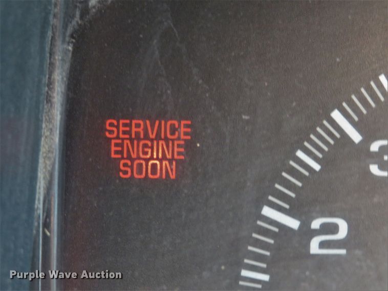 image for item DH1744 2000 Chevrolet C3500 flatbed pickup truck