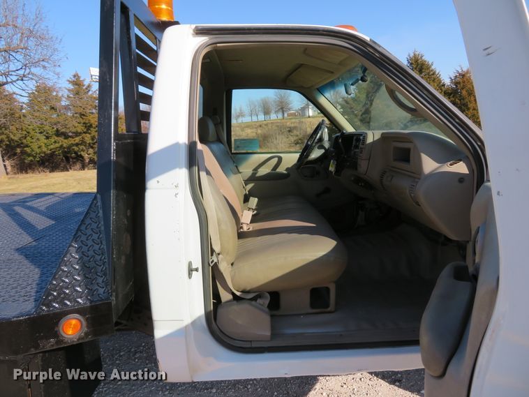 image for item DH1744 2000 Chevrolet C3500 flatbed pickup truck