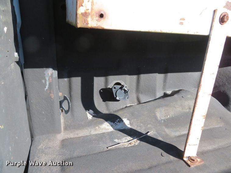 image for item DH1745 2005 Ford F350 Super Duty XL Crew Cab pickup truck