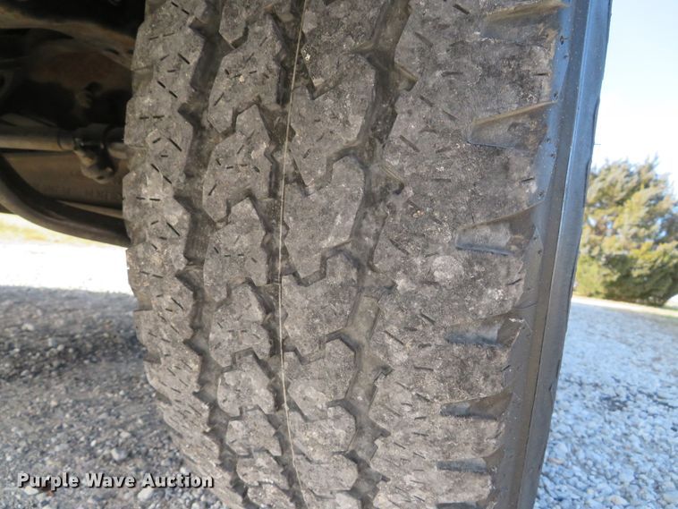 image for item DH1745 2005 Ford F350 Super Duty XL Crew Cab pickup truck