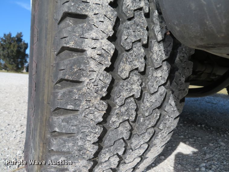 image for item DH1745 2005 Ford F350 Super Duty XL Crew Cab pickup truck