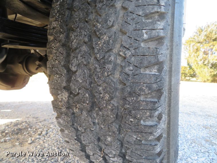 image for item DH1745 2005 Ford F350 Super Duty XL Crew Cab pickup truck