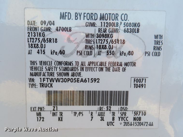 image for item DH1745 2005 Ford F350 Super Duty XL Crew Cab pickup truck