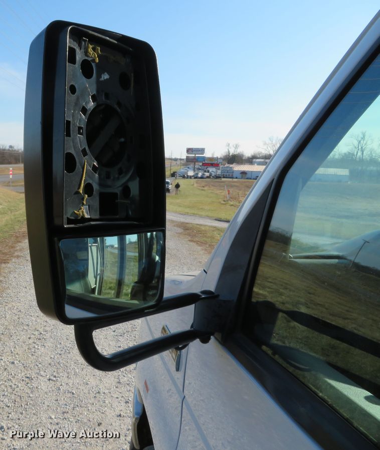 image for item DH1746 2012 Ford Econoline E350 shuttle bus