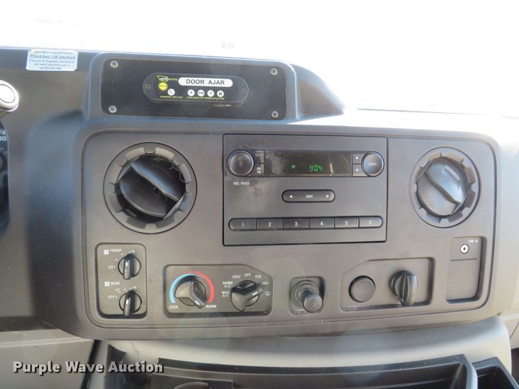 image for item DH1746 2012 Ford Econoline E350 shuttle bus