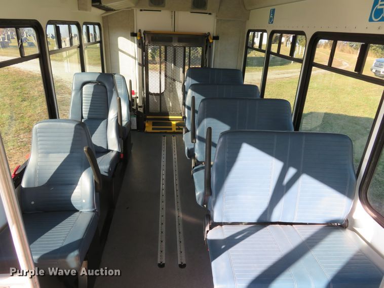 image for item DH1746 2012 Ford Econoline E350 shuttle bus