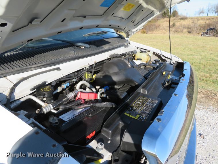 image for item DH1746 2012 Ford Econoline E350 shuttle bus