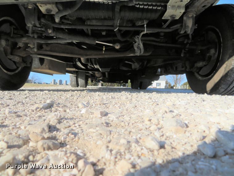 image for item DH1746 2012 Ford Econoline E350 shuttle bus