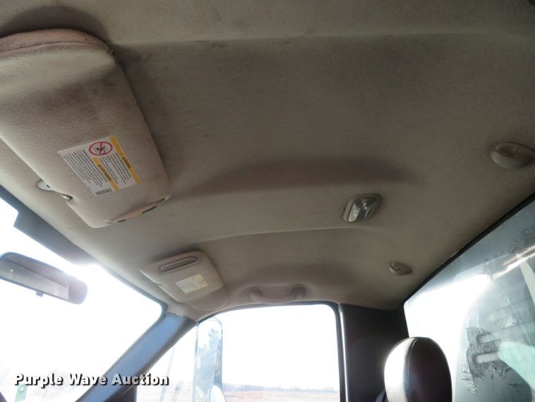 image for item DH1747 2004 Chevrolet Silverado 3500 dump bed pickup truck