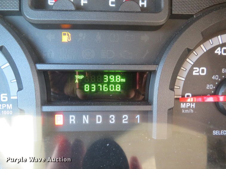 image for item DH1748 2009 Ford E350 Super Duty shuttle bus