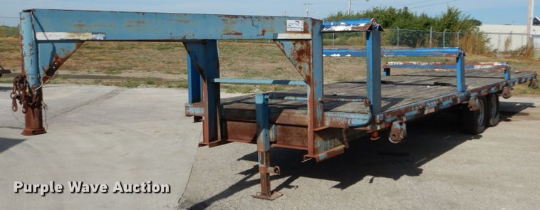 image for item DH2093 1996 Hooper equipment trailer