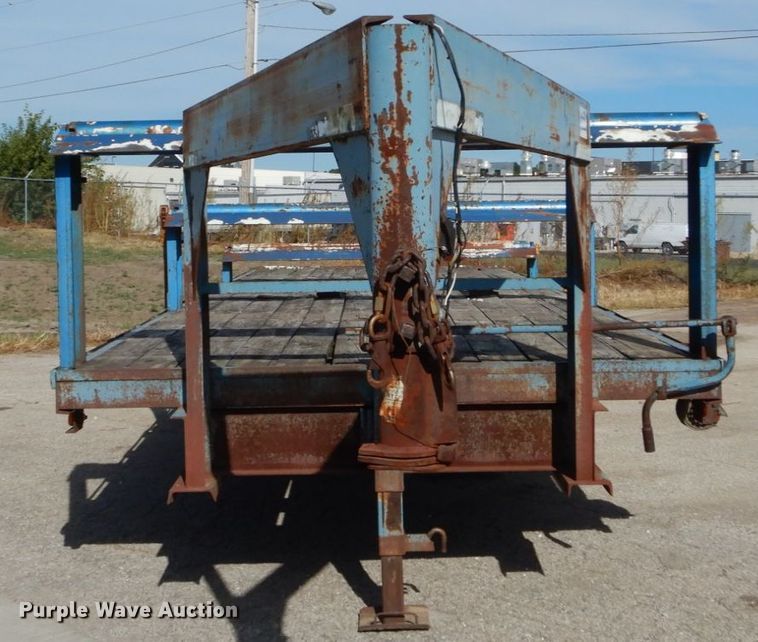 image for item DH2093 1996 Hooper equipment trailer