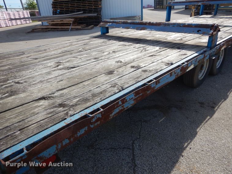 image for item DH2093 1996 Hooper equipment trailer