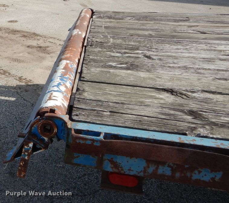 image for item DH2093 1996 Hooper equipment trailer