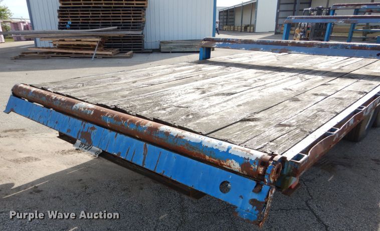 image for item DH2093 1996 Hooper equipment trailer