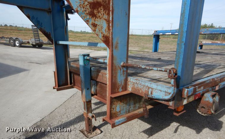 image for item DH2093 1996 Hooper equipment trailer