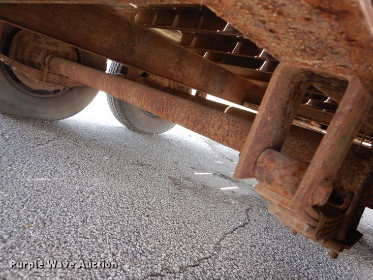 image for item DH2093 1996 Hooper equipment trailer