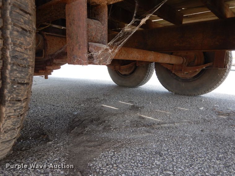 image for item DH2093 1996 Hooper equipment trailer