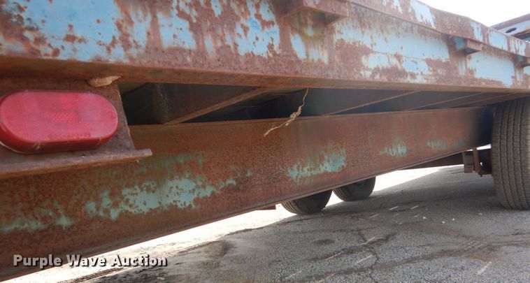 image for item DH2093 1996 Hooper equipment trailer