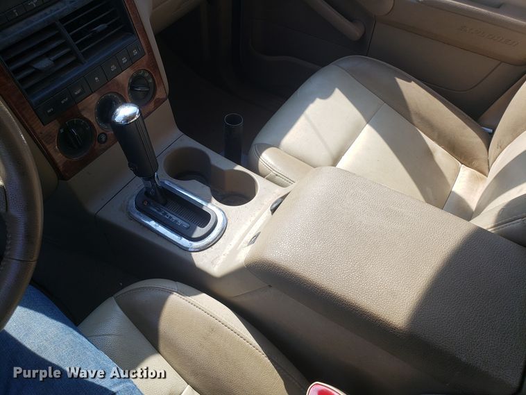 image for item DH2828 2007 Ford Explorer SUV