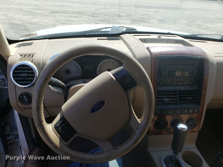 image for item DH2828 2007 Ford Explorer SUV