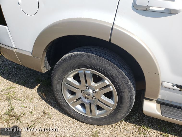 image for item DH2828 2007 Ford Explorer SUV