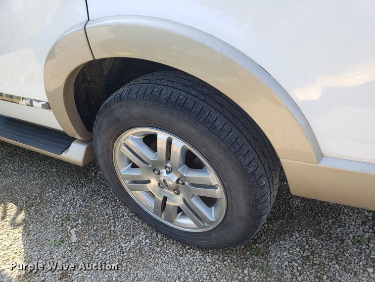 image for item DH2828 2007 Ford Explorer SUV