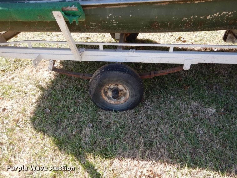 image for item DH3626 1980 Starlite jon boat