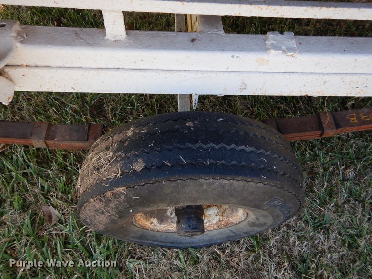 image for item DH3626 1980 Starlite jon boat