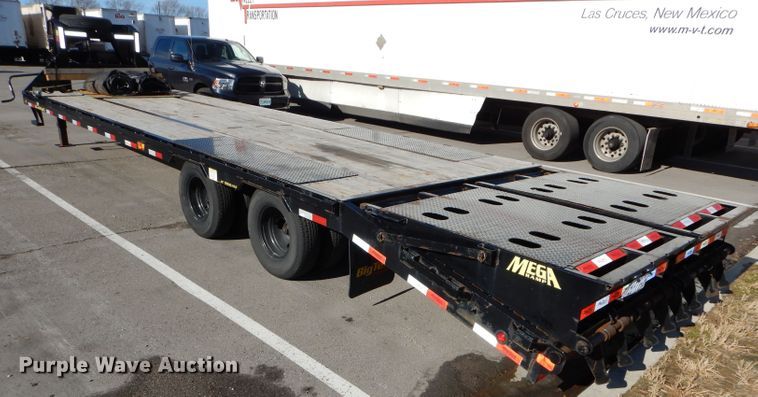 image for item DH4282 2019 Big Tex 25GN-25BK+5MR equipment trailer
