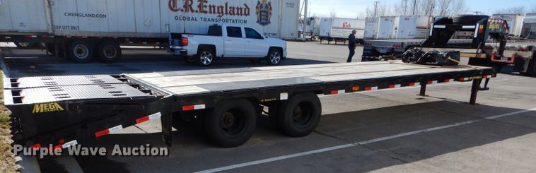 image for item DH4282 2019 Big Tex 25GN-25BK+5MR equipment trailer