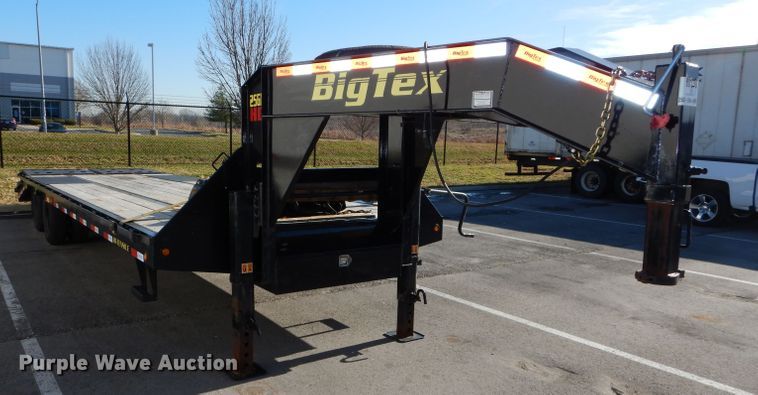 image for item DH4282 2019 Big Tex 25GN-25BK+5MR equipment trailer