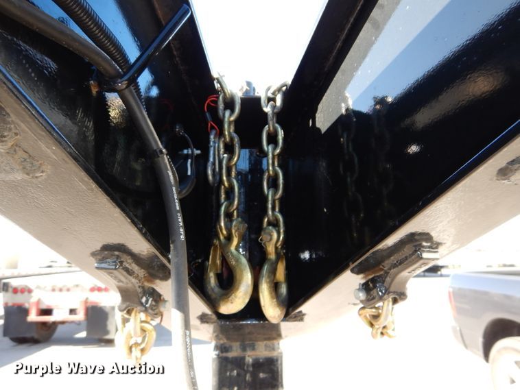 image for item DH4282 2019 Big Tex 25GN-25BK+5MR equipment trailer