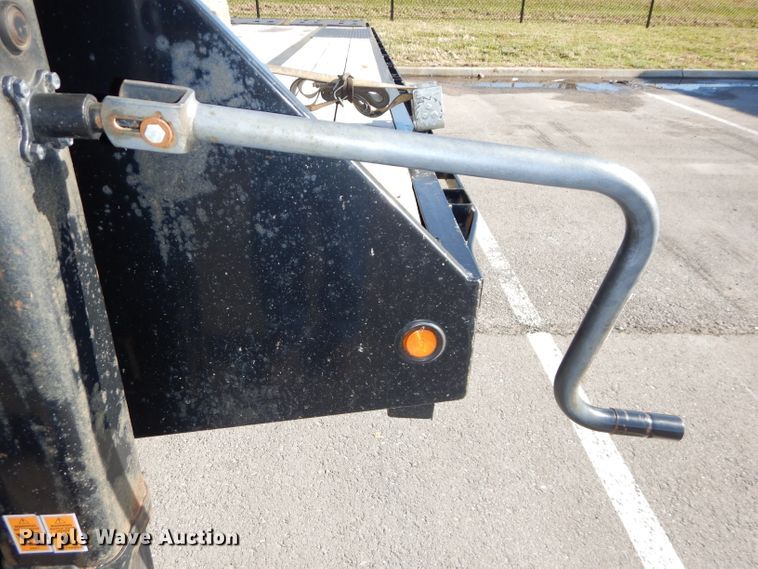 image for item DH4282 2019 Big Tex 25GN-25BK+5MR equipment trailer