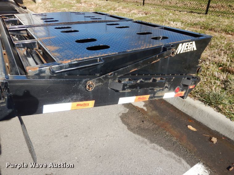 image for item DH4282 2019 Big Tex 25GN-25BK+5MR equipment trailer