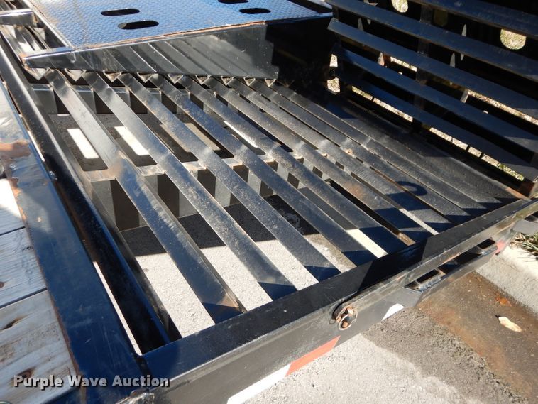 image for item DH4282 2019 Big Tex 25GN-25BK+5MR equipment trailer