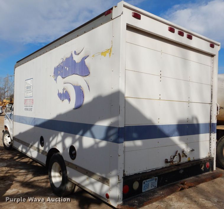 image for item DH4289 1984 Ford Econoline E350 box truck