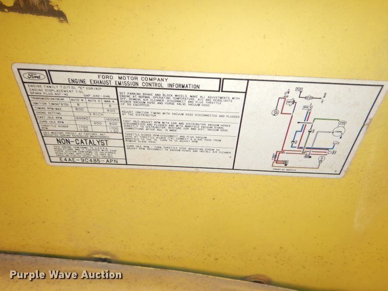 image for item DH4289 1984 Ford Econoline E350 box truck