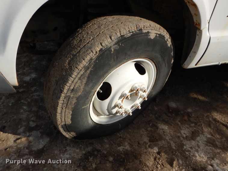 image for item DH4289 1984 Ford Econoline E350 box truck