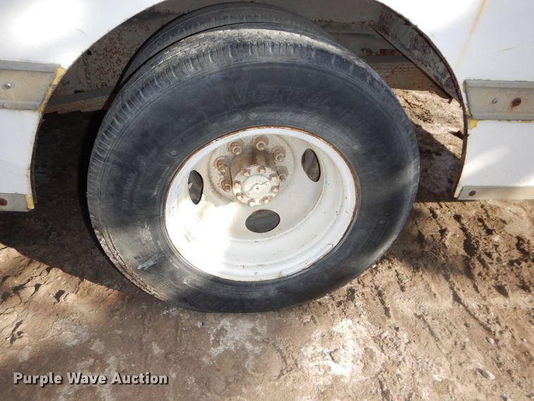 image for item DH4289 1984 Ford Econoline E350 box truck