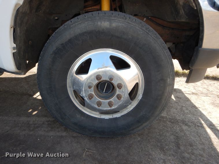 image for item DH4294 2004 Ford F350 Super Duty Crew Cab utility bed pickup truck