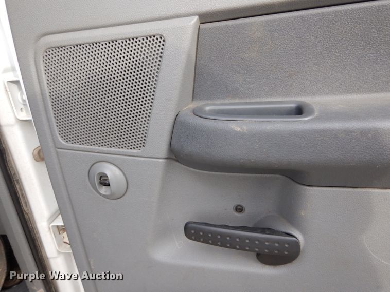 image for item DH5013 2008 Dodge Ram 1500 Quad Cab pickup truck