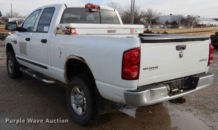 image for item DH5014 2007 Dodge Ram 2500 Quad Cab pickup truck