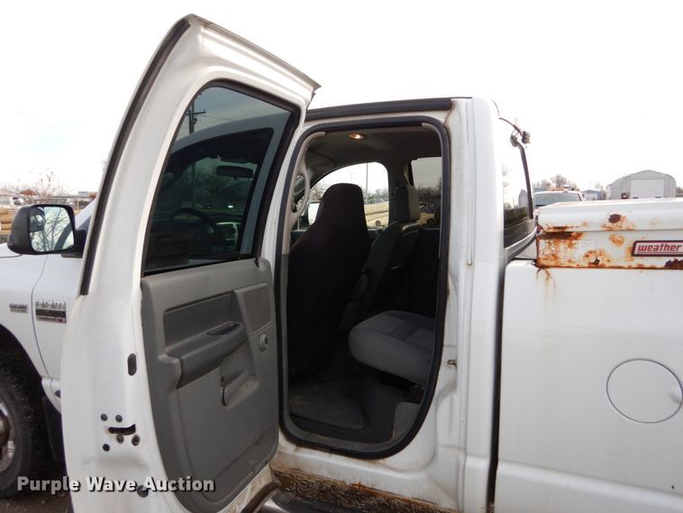 image for item DH5014 2007 Dodge Ram 2500 Quad Cab pickup truck