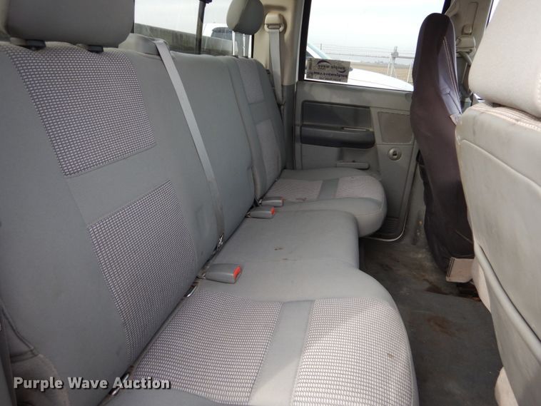 image for item DH5014 2007 Dodge Ram 2500 Quad Cab pickup truck