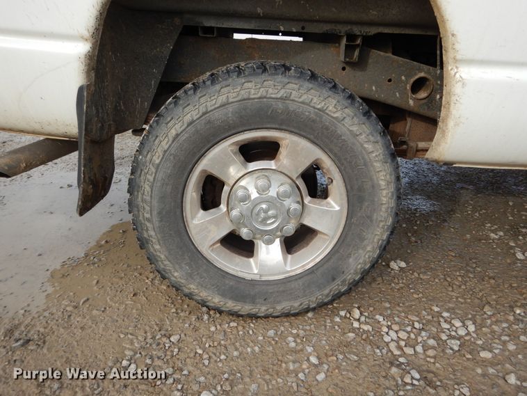 image for item DH5014 2007 Dodge Ram 2500 Quad Cab pickup truck